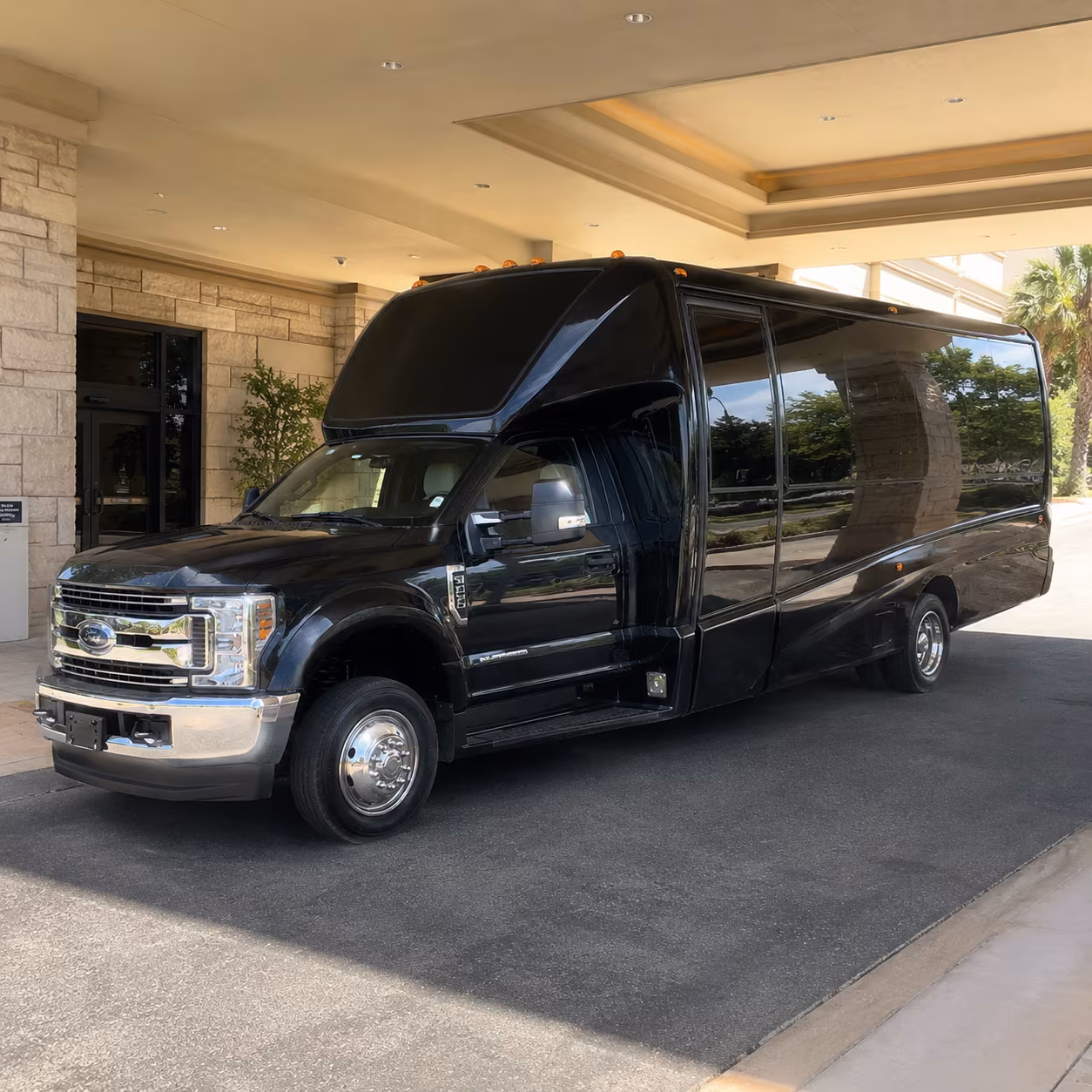 party buses for augusta bachelorette bar crawls along broad street